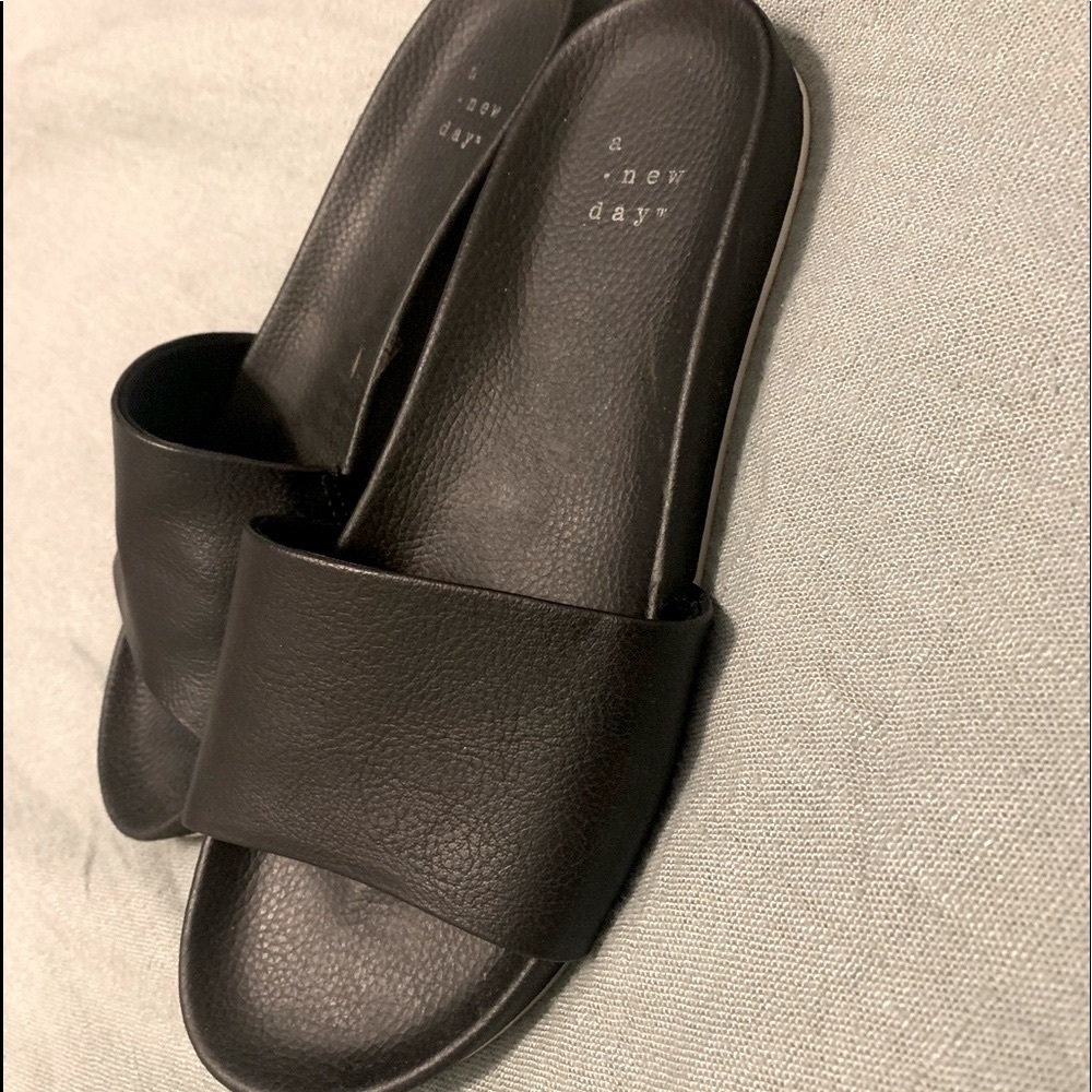 Black sandals - a new day brand